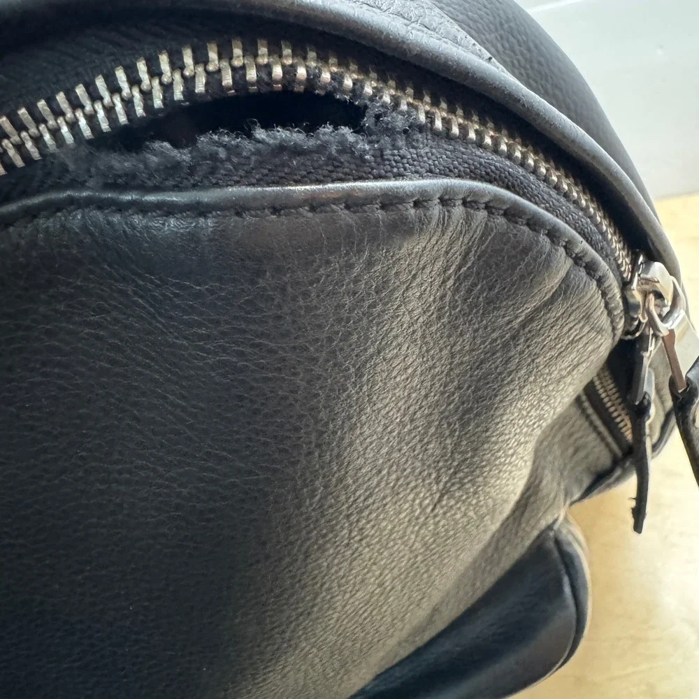 FH Wadsworth Black Leather Backpack Short Par 4 Logo Laptop Sleeve Frayed *READ*